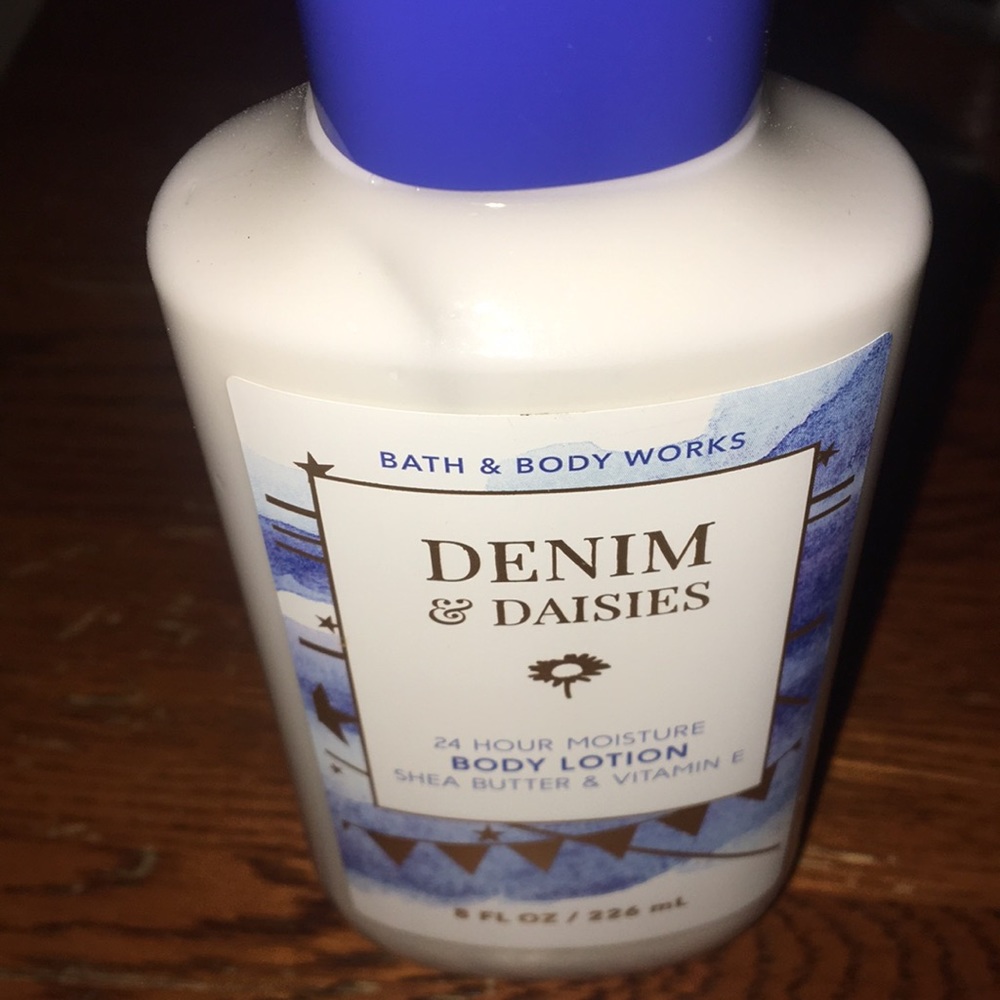 Denim & Daises